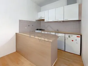 Prodej bytu 3+1, Praha - Krč, Hurbanova, 64 m2