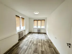 Pronájem bytu 2+kk, Cheb, Školní, 55 m2