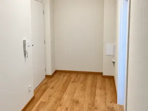 Pronájem bytu 2+kk, Praha - Vysočany, U vysočanského pivovaru, 40 m2