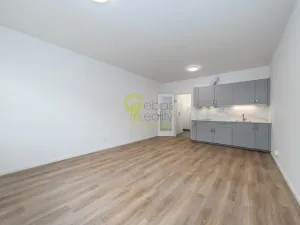 Pronájem bytu 1+kk, Praha - Libeň, Ocelářská, 35 m2