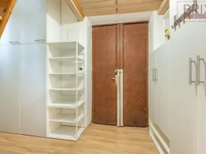Pronájem bytu 2+1, Praha, Štefánikova, 61 m2