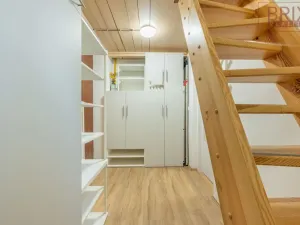 Pronájem bytu 2+1, Praha, Štefánikova, 61 m2