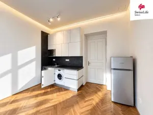Pronájem bytu 2+kk, Praha - Karlín, Březinova, 47 m2