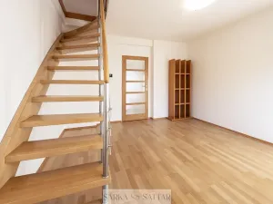 Pronájem bytu 3+kk, Praha - Smíchov, U Malvazinky, 83 m2