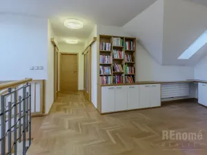 Prodej rodinného domu, Třebotov, V Zálesí, 300 m2