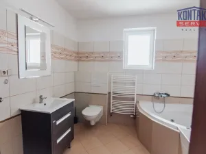 Prodej rodinného domu, Lišov - Velechvín, 135 m2