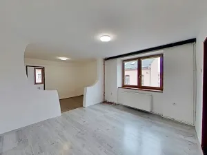 Pronájem bytu 2+1, Jihlava, Srázná, 56 m2
