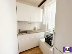 Prodej bytu 1+kk, Praha, Benkova, 33 m2