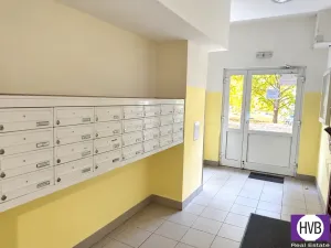 Prodej bytu 1+kk, Praha, Benkova, 33 m2
