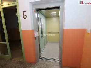 Prodej bytu 2+kk, Karlovy Vary - Drahovice, Vítězná, 41 m2