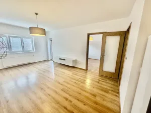 Pronájem bytu 2+kk, Praha - Modřany, K Vystrkovu, 57 m2