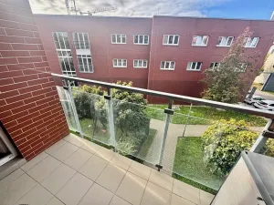 Pronájem bytu 2+kk, Praha - Modřany, K Vystrkovu, 57 m2