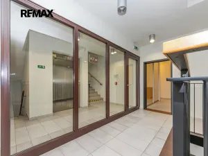 Prodej bytu 2+kk, Praha - Stodůlky, Jeremiášova, 54 m2