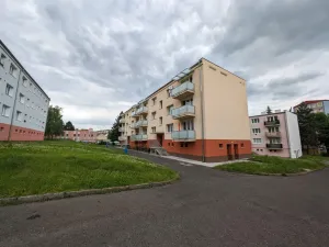 Prodej bytu 3+1, Teplice - Prosetice, Rohová, 75 m2