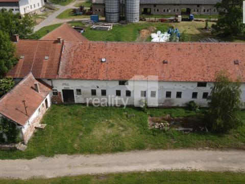 Prodej výrobních prostor, Studený, 562 m2