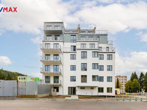 Prodej bytu 2+kk, Karlovy Vary, Šumavská, 57 m2