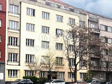 Pronájem komerční nemovitosti, Praha - Nusle, 5. května, 130 m2