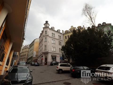 Prodej bytu 3+1, Karlovy Vary, Moravská, 92 m2