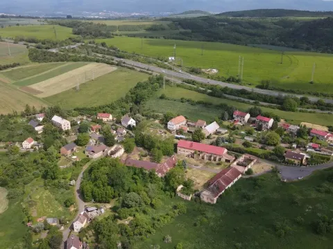 Prodej komerční nemovitosti, Rtyně nad Bílinou - Malhostice, 10657 m2