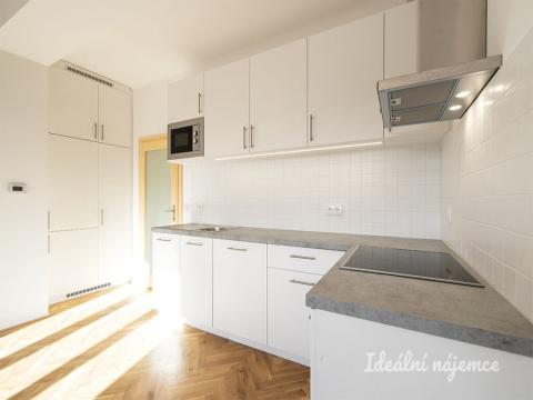 Pronájem bytu 2+kk, Praha - Střešovice, Farní, 47 m2
