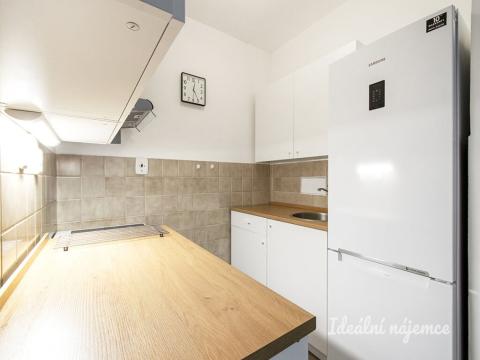 Pronájem bytu 2+kk, Praha - Vinohrady, Vinohradská, 44 m2