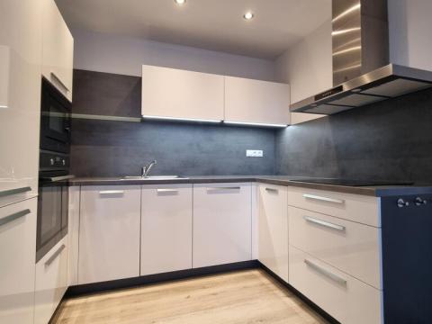 Pronájem bytu 2+kk, Pardubice - Zelené Předměstí, Pod Vinicí, 63 m2