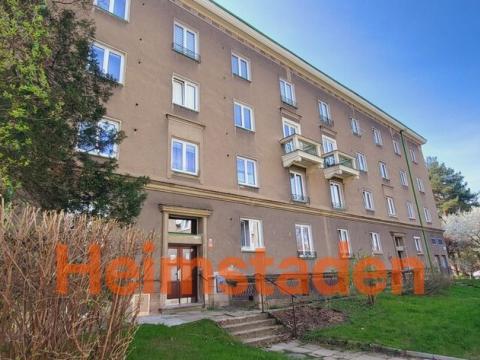 Pronájem bytu 1+kk, Havířov - Město, Koperníkova, 35 m2