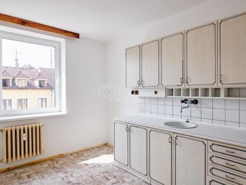 Pronájem bytu 2+1, Strakonice, Palackého náměstí, 65 m2