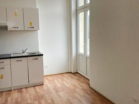Pronájem bytu 1+kk, Praha - Břevnov, Pozdeňská, 13 m2