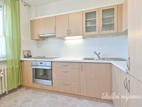 Pronájem bytu 1+1, Hradec Králové - Nový Hradec Králové, třída Edvarda Beneše, 41 m2