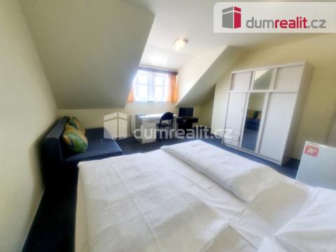 Pronájem atypického bytu, Brandýs nad Labem-Stará Boleslav - Brandýs nad Labem, Ivana Olbrachta, 18 m2