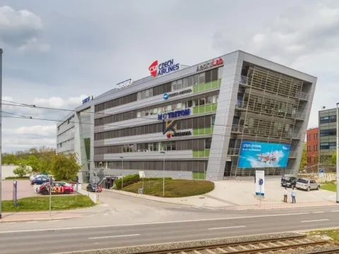 Pronájem kanceláře, Praha - Vokovice, Evropská, 2200 m2