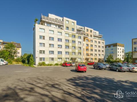 Prodej bytu 1+1, Karlovy Vary - Bohatice, Dubová, 30 m2