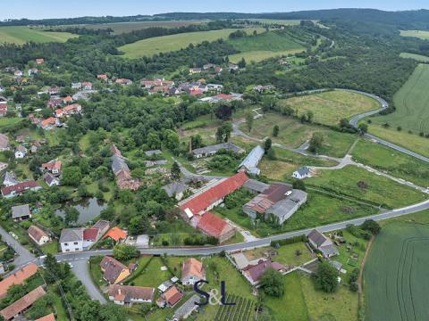 Prodej pozemku pro komerční výstavbu, Podhořany u Ronova, 21276 m2