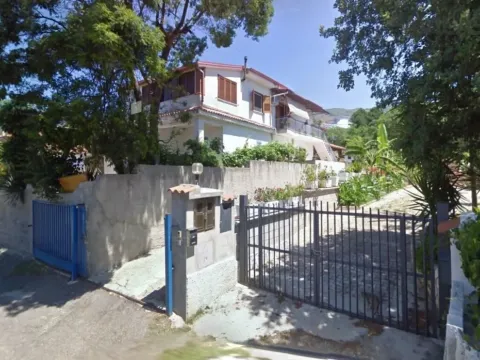 Prodej rodinného domu, 335 m2