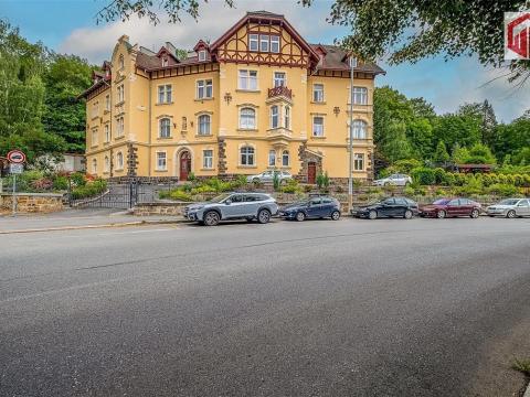 Prodej bytu 2+1, Karlovy Vary, Na Vyhlídce, 82 m2