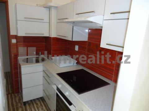 Pronájem bytu 2+kk, Praha - Ruzyně, Stochovská, 40 m2