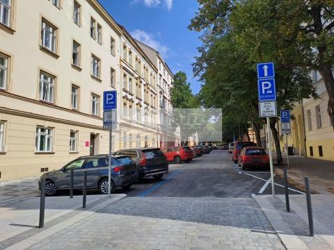 Prodej bytu 2+kk, Praha - Žižkov, Žerotínova, 43 m2