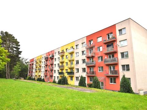 Prodej bytu 2+1, Milovice, Komenského, 52 m2