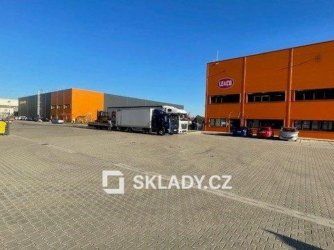 Pronájem skladu, Zápy, 2600 m2