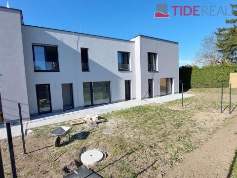 Prodej rodinného domu, Praha - Dubeč, K vilkám, 147 m2