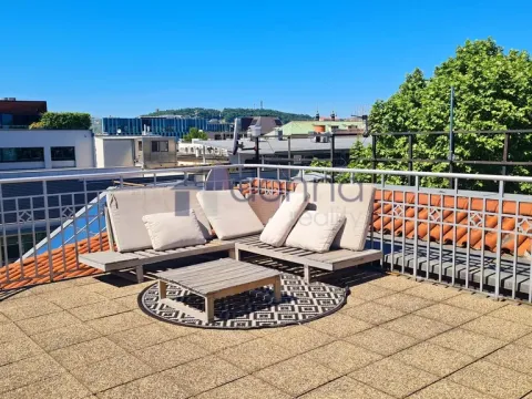 Pronájem kanceláře, Praha, Senovážné náměstí, 203 m2