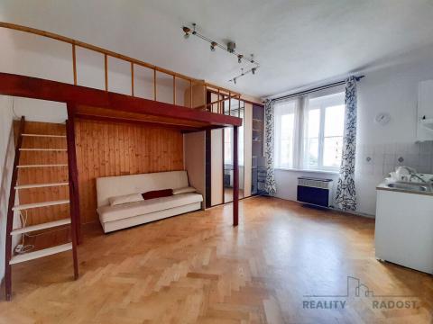 Pronájem bytu 1+kk, Praha - Holešovice, Tovární, 31 m2