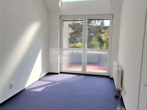 Pronájem kanceláře, Praha - Kunratice, náměstí Prezidenta Masaryka, 11 m2