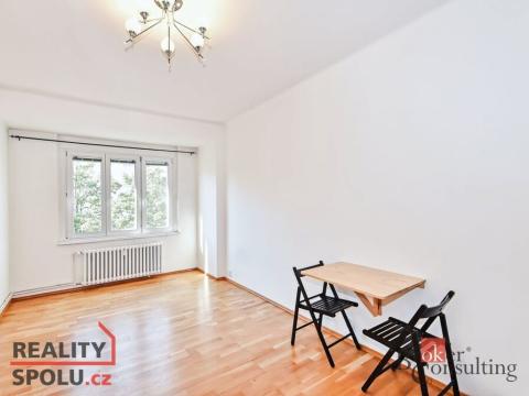 Pronájem bytu 1+kk, Praha - Holešovice, Dělnická, 27 m2