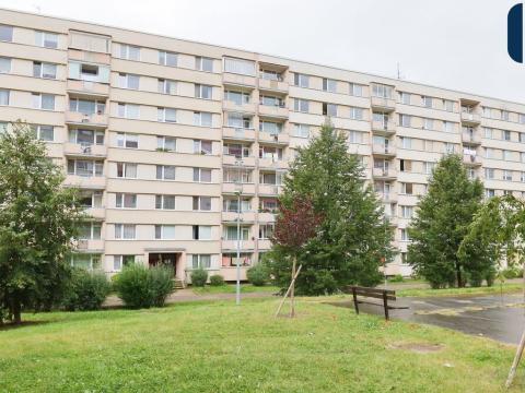 Prodej komerční nemovitosti, Ústí nad Labem - Severní Terasa, Ladova, 37 m2