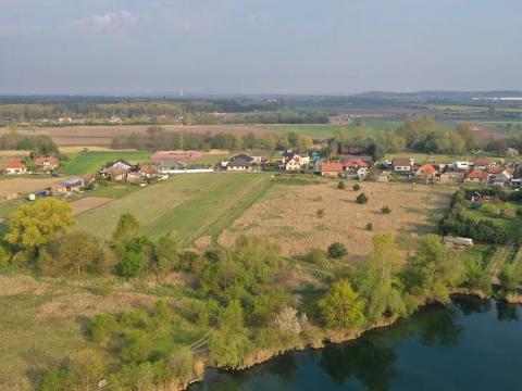 Dražba pozemku, Ovčáry, 2714 m2