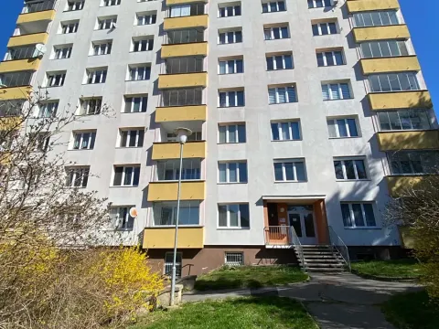 Prodej bytu 2+1, Karlovy Vary, Gagarinova, 61 m2