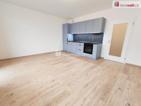 Pronájem bytu 1+kk, Praha - Kbely, Sedlářova, 36 m2