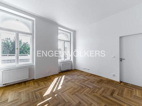 Pronájem bytu 2+kk, Praha - Nové Město, Vyšehradská, 39 m2